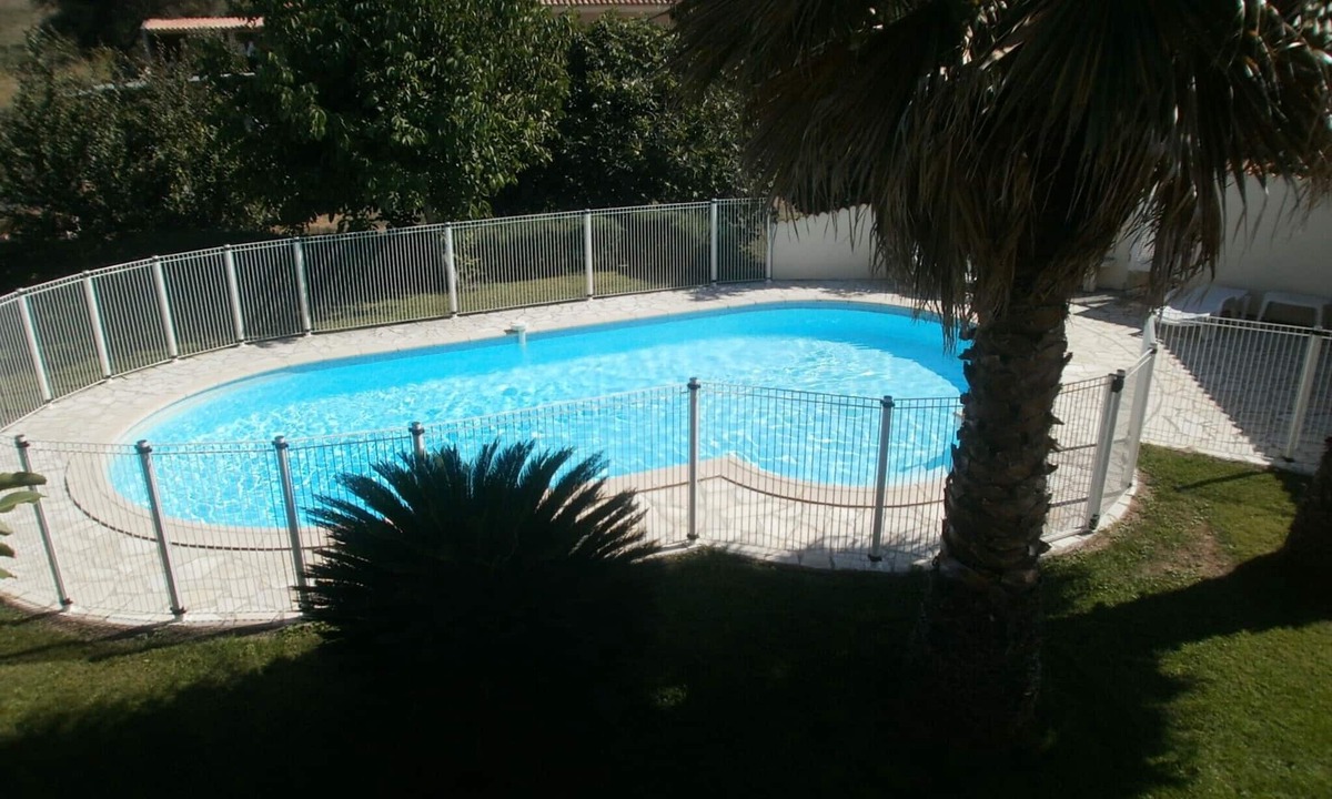 Valpaja Apartment | Apartment in house in the countryside, with swimming pool, Peri