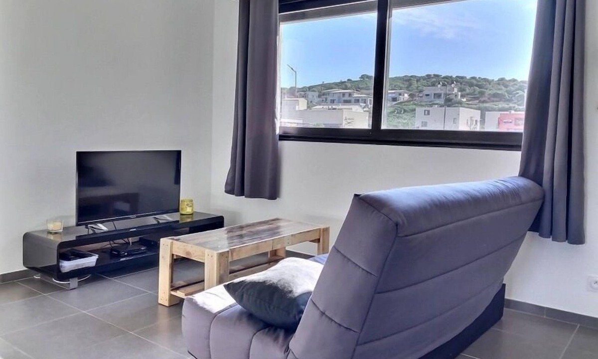 Lozari Apartment | Apartment near the beach