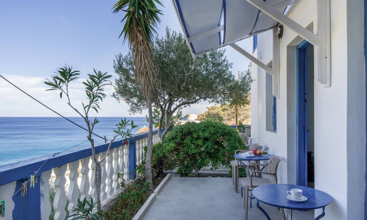 Diafani Apartment | Apartment 'No 2' with Sea View, Wi-Fi and Air Conditioning