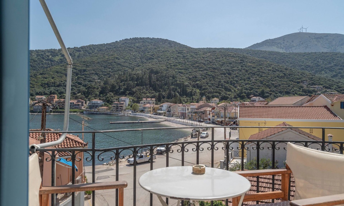 Agia Efimia Apartment | Apartment 'Pilali 2 Greece' with Balcony, Wi-Fi and Air Conditioning