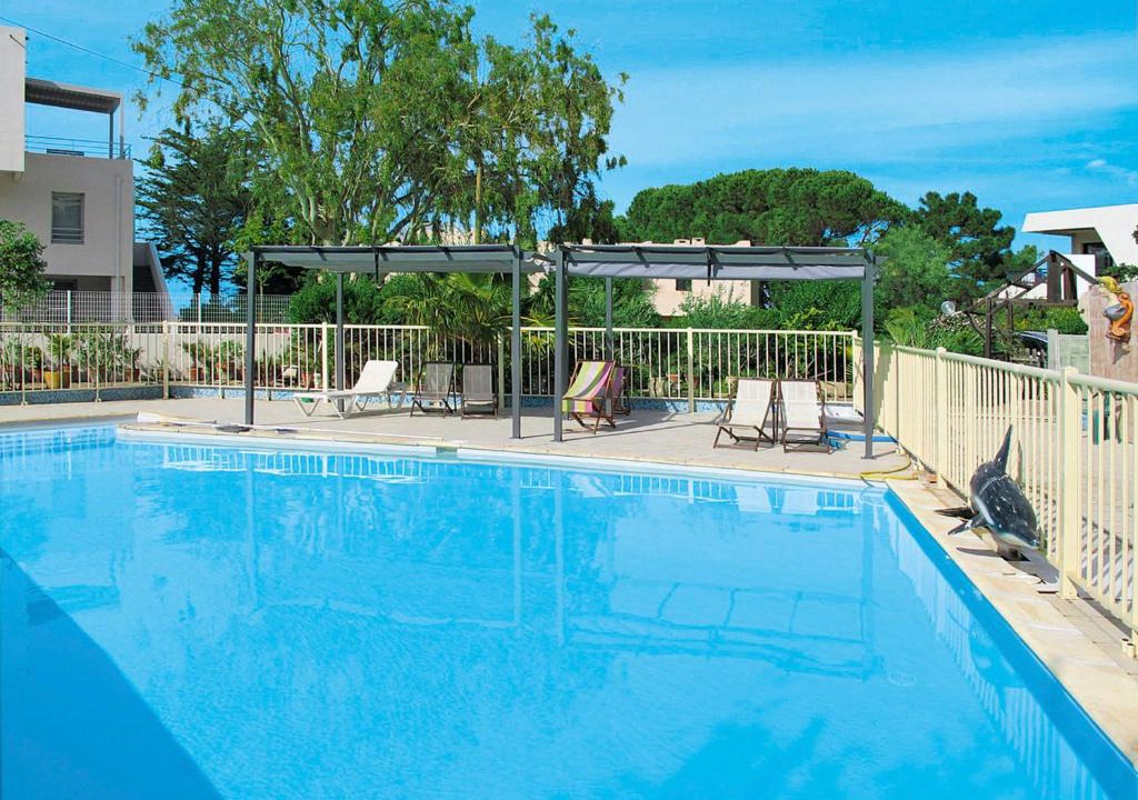 L'Ile-Rousse Apartment | Apartment Résidence de la Plage - IRU153 by Interhome