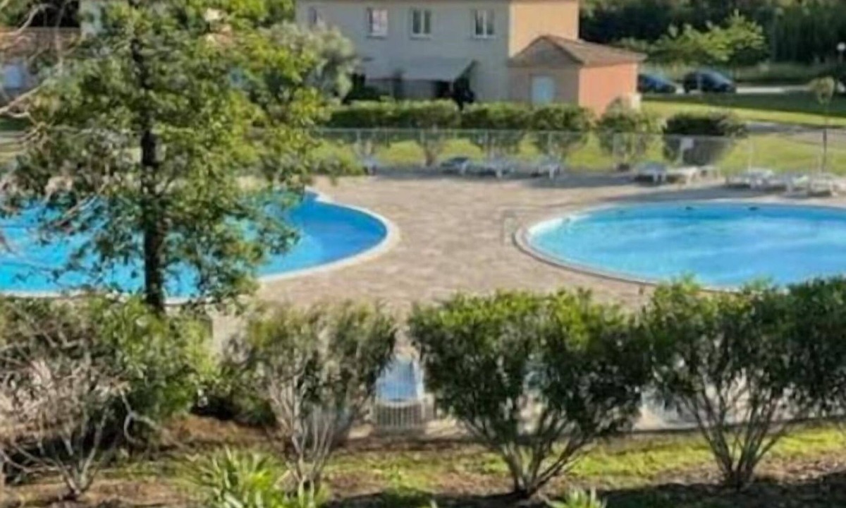 Santa-Maria-Poggio Apartment | App. T2 All comforts, swimming pool, terrace, wifi, 500 m beach, parking, washing machine.