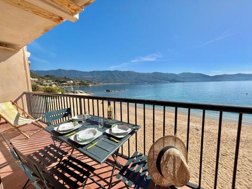 Tiuccia Apartment | Appartement 1 chambre pieds dans l'eau TIUCCIA