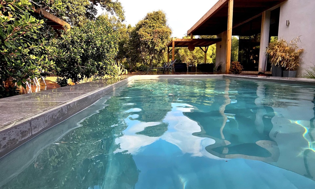 Cirendinu Villa | Architect-designed villa Jacuzzi pool - Pinarello near Porto-Vecchio and beaches.