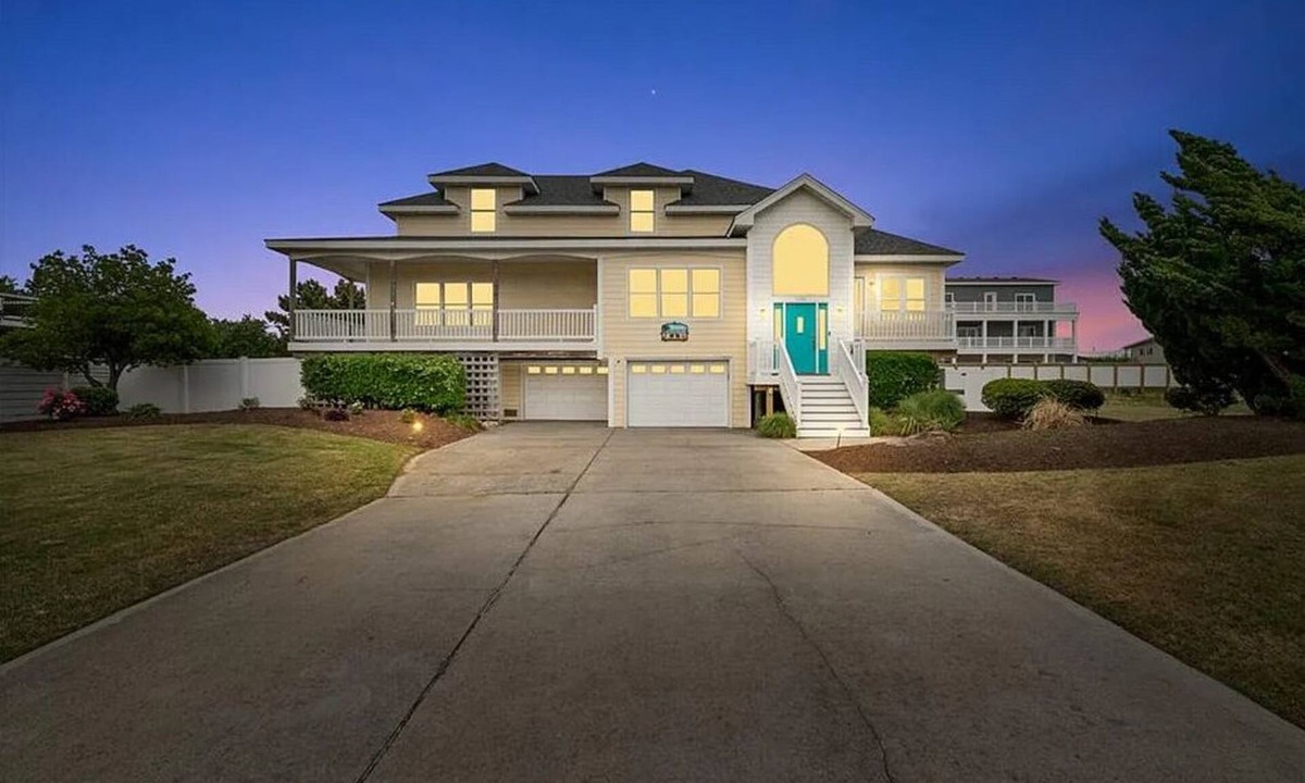 Sandbridge House | As You Wish - A Beach Home away from Home
