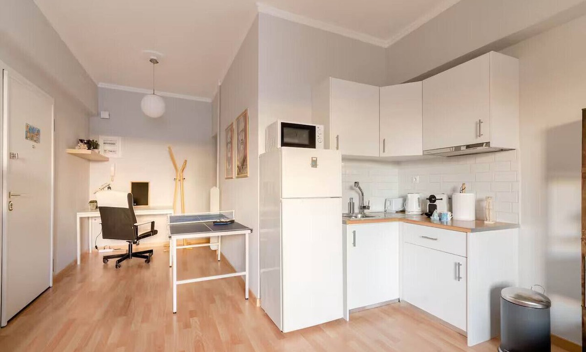 Thissio Apartment | Athenian Entertainment & Relaxation Hub