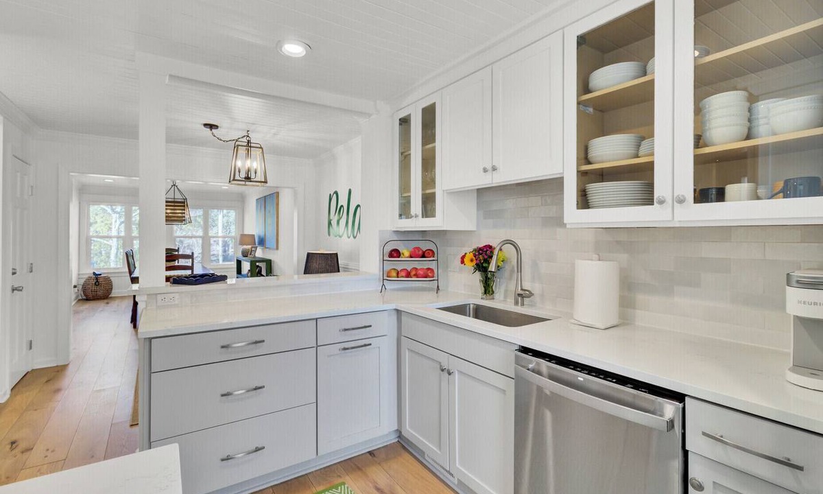 Twin Oaks Condo | Award-Winning Resort Amenities | Racquet Club Villa 35