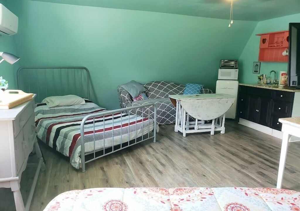 Fentress Apartment | Away from it all! Nestled in the Country #1
