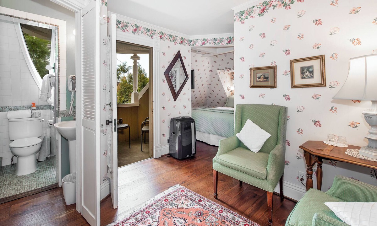 Oak Park Bed & Breakfast | Bath Street Inn B & B, Santa Barbara