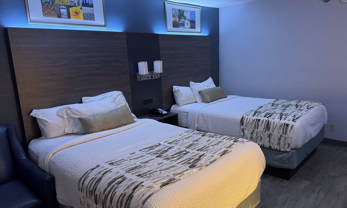 Dayton Hotel | Baymont By Wyndham Dayton North