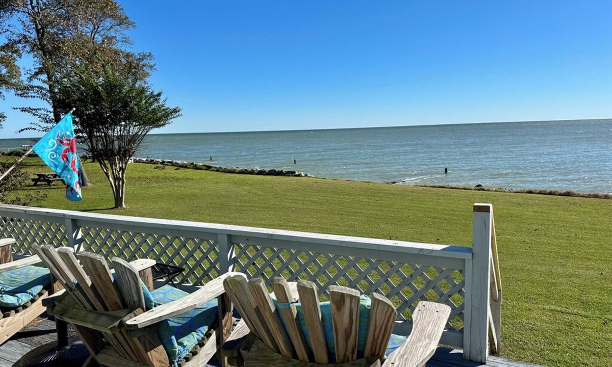 Reedville House | BayWatch: Chesapeake Bayfront Retreat with a Small Private Beach. Dog Friendly.