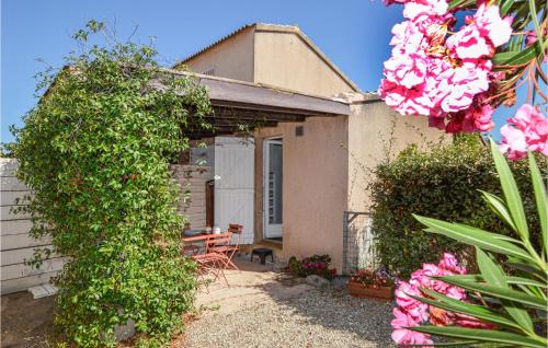 Venzolasca House | Beach Front Home In Venzolasca With Wifi