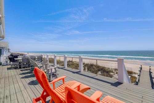 Topsail Beach House | Beachfront Oasis w/2 Large Decks, BBQ & Views!