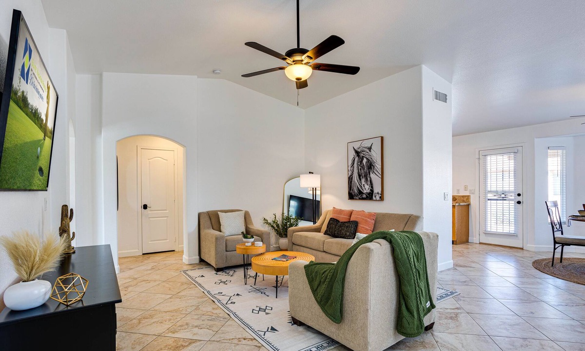 Springfield House | Beautiful 2/2 in Springfield 55+ Golf Community 30 night minimum