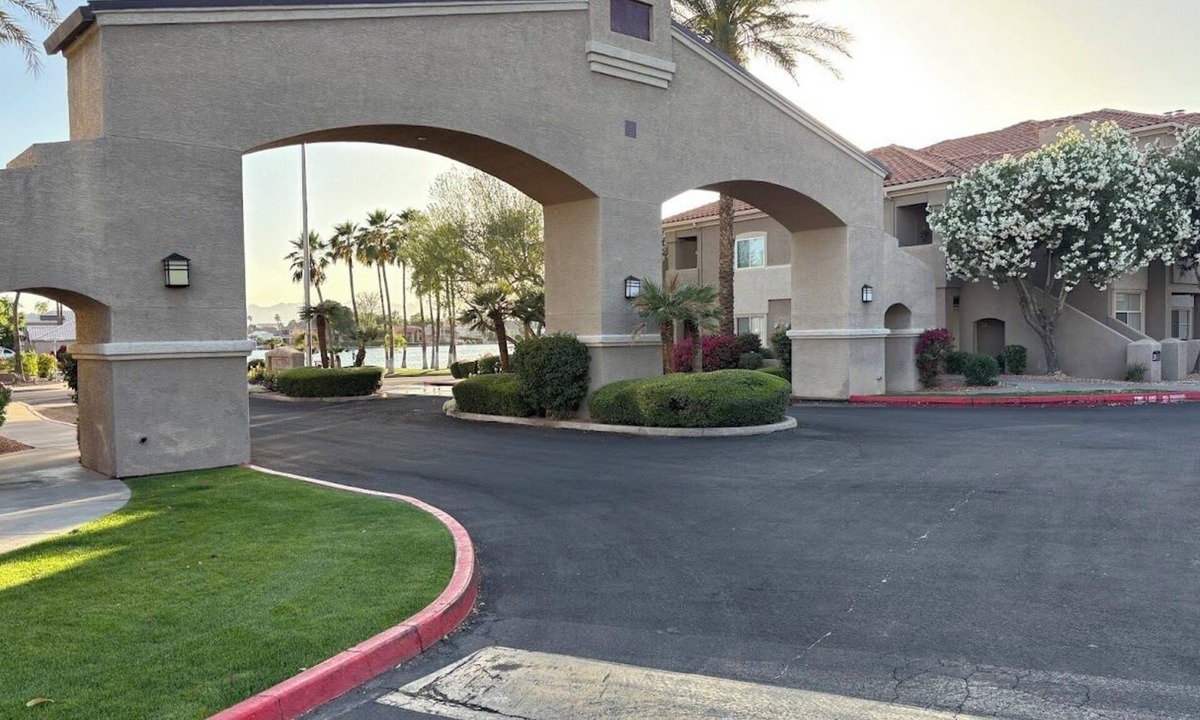 Ahwatukee Foothills Condo | Beautiful 2-bedroom Ground Level Condo