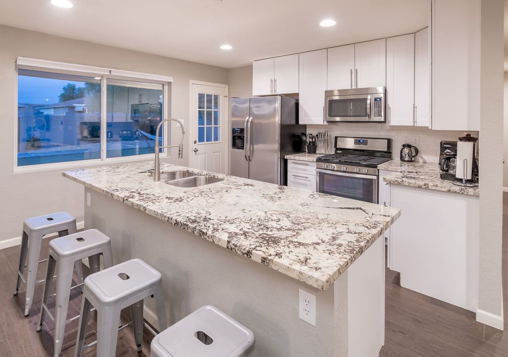 Scottsdale Estates Six House | Beautiful 4 Bedroom Home in Old Town Scottsdale with 8 Beds!