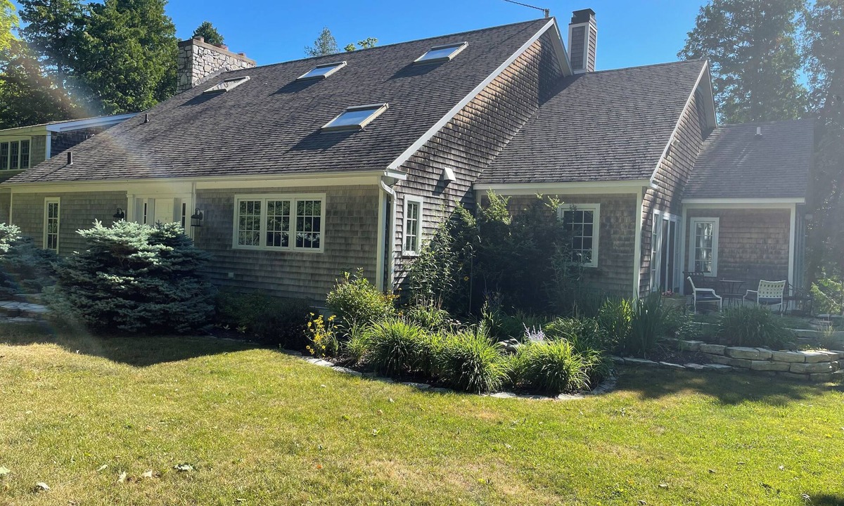 Washington Island Cabin | Beautiful Cape Cod Lake House on Washington Island in Wisconsin