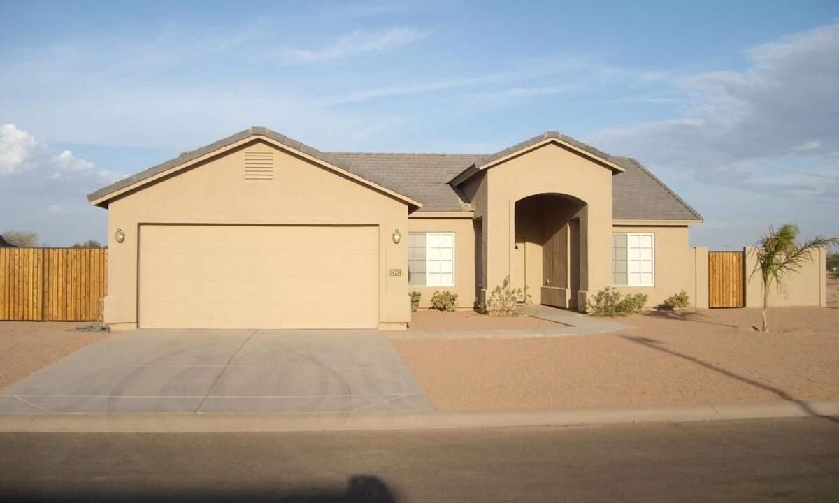 Arizona City House | Beautiful Southwest Decor Home in Quite Neighborhood