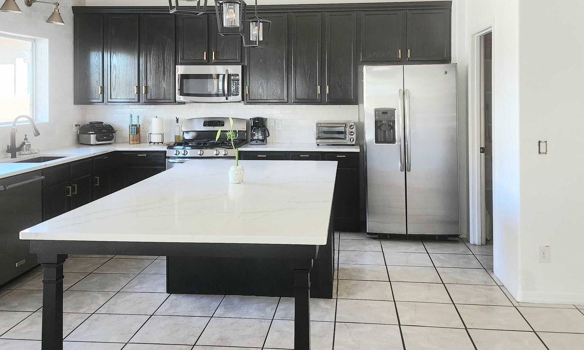 Black Horse Other | Beautiful Spacious Home