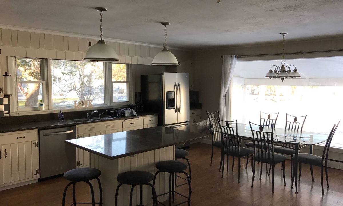 Melrose Park House | Beautiful year round home at the foot of Owasco Lake