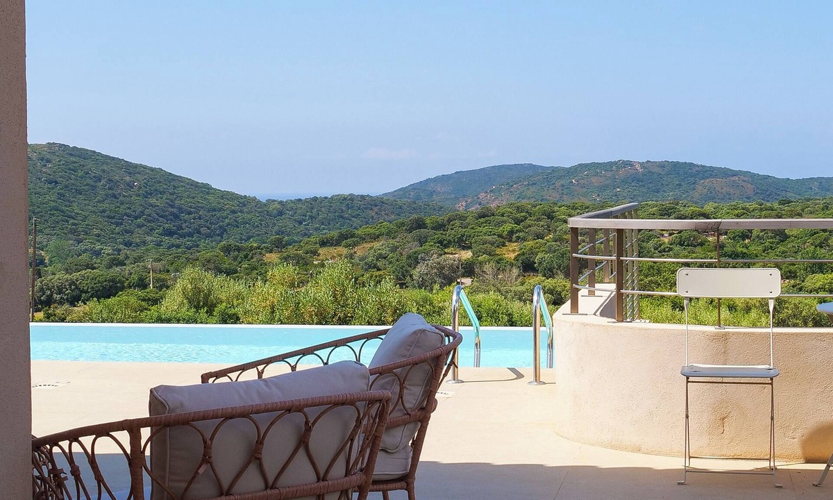 Monacia-d'Aullene Villa | Belle Villa Récente Avec Piscine , sud de la Corse à 7 mn des Plages