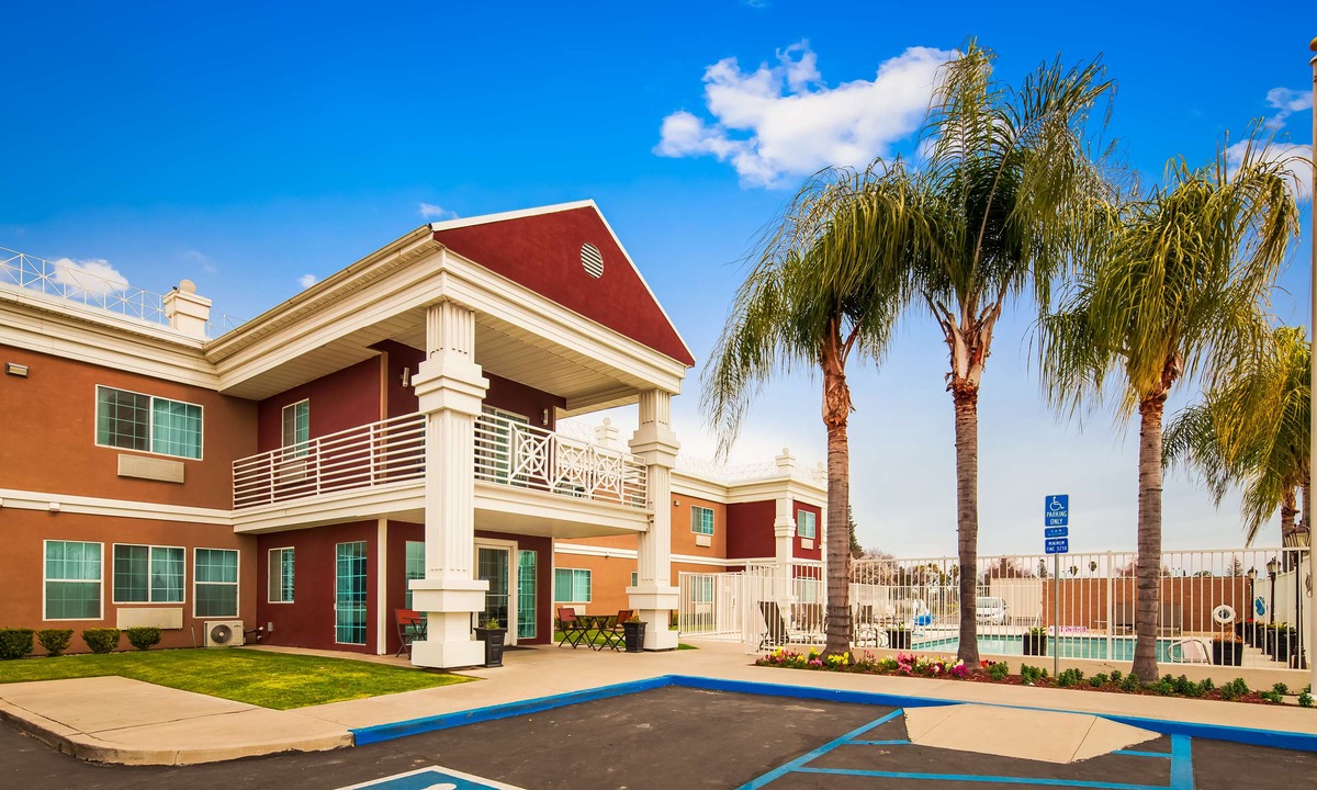 Dinuba Hotel | Best Western Americana