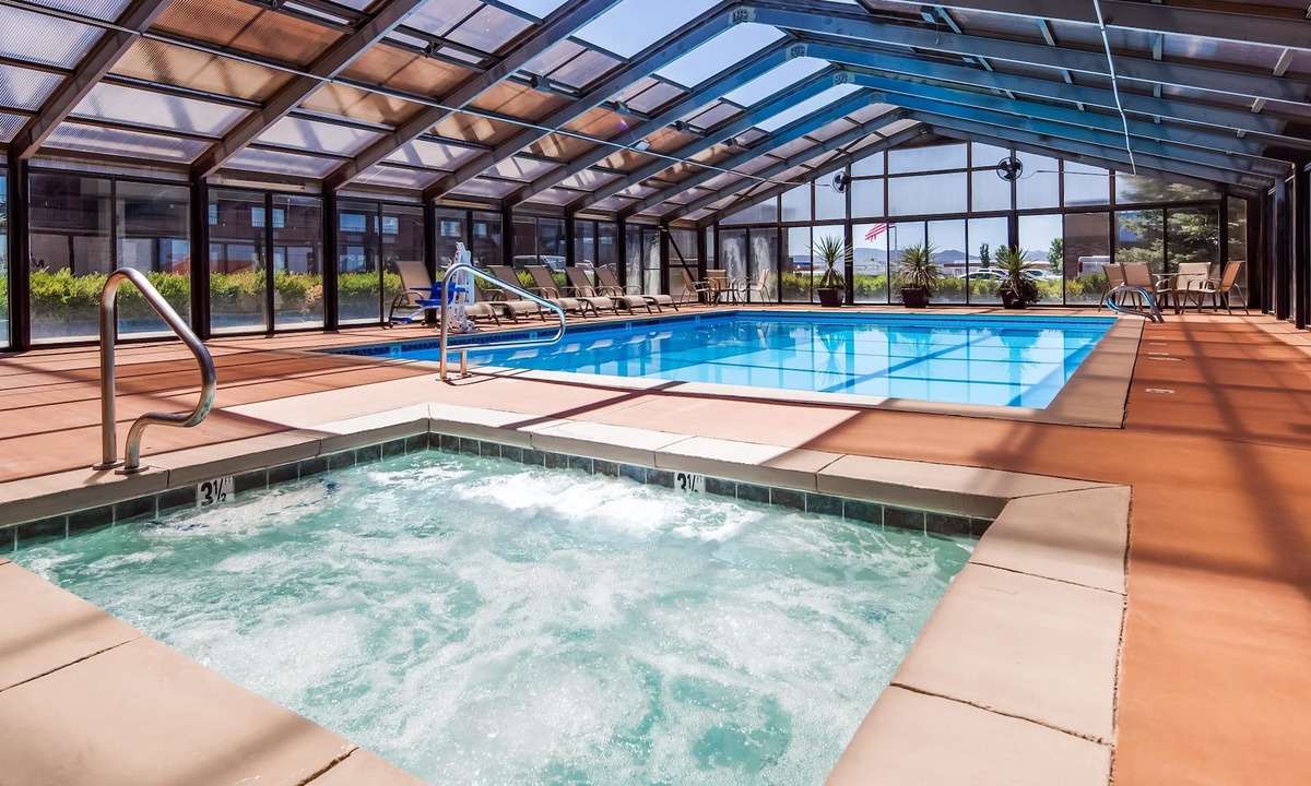 Beaver Hotel | Best Western Paradise Inn