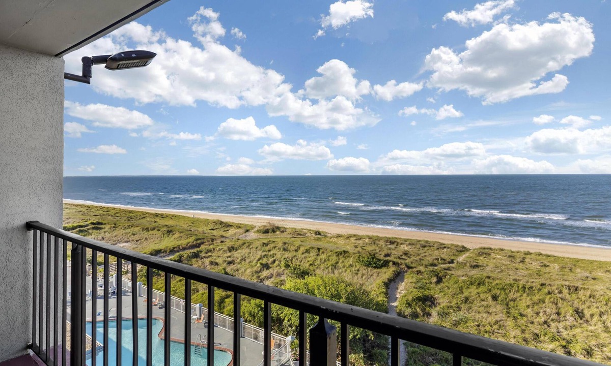 Cottage Line Hotel | Best Western Plus Chesapeake Bay-Norfolk