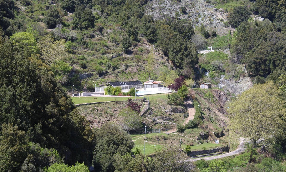 Lento House | Between Ile Rousse and Corte village house with swimming pool