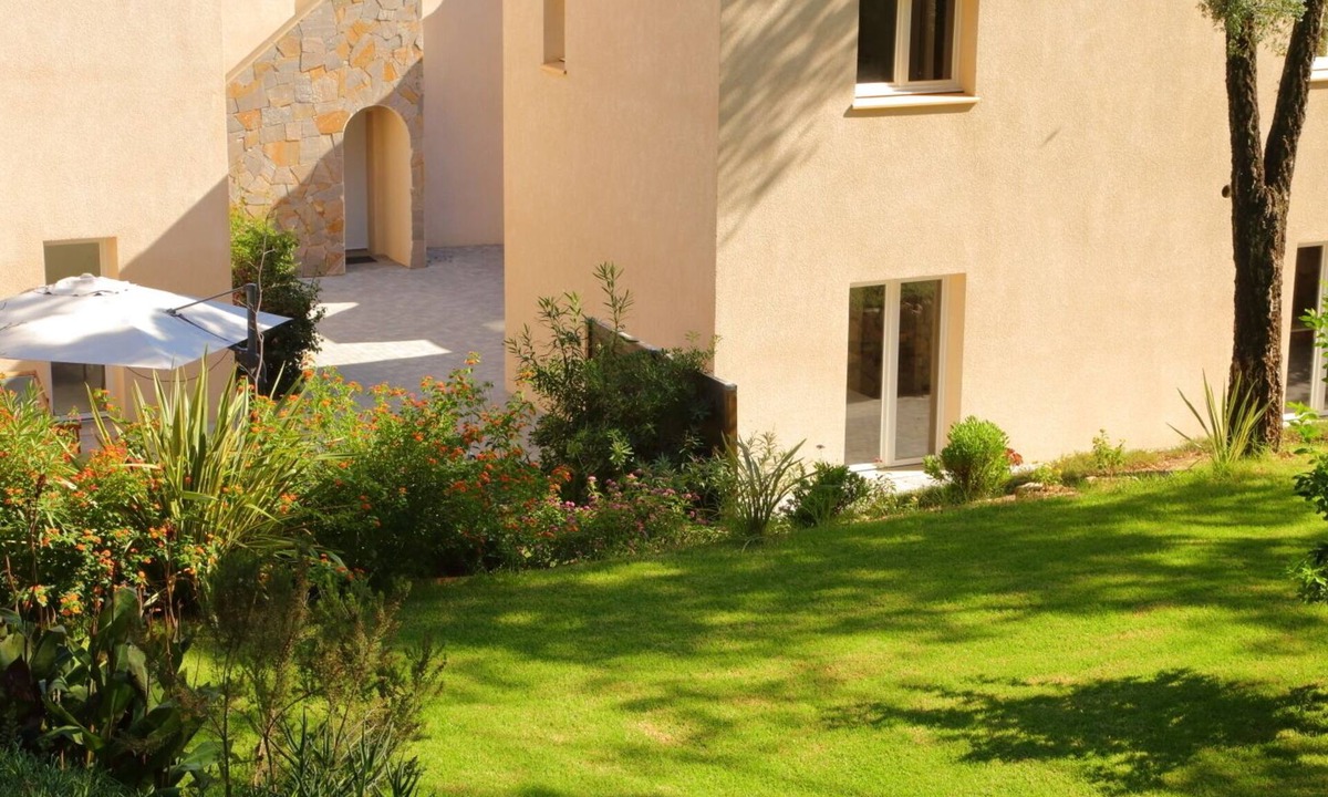 Valle-di-Mezzana House | Between sea and mountains, find peace and quiet in one of our villas