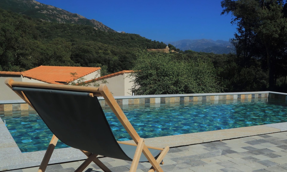 Valle-di-Mezzana House | Between sea and mountains, find peace and quiet in one of our villas