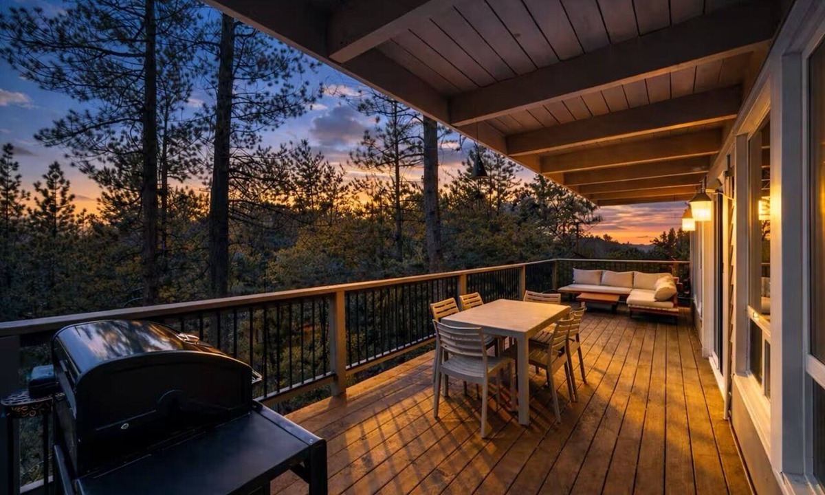 Fawnskin House | Big Bear Lake Chalet | Spring Escape & Patio