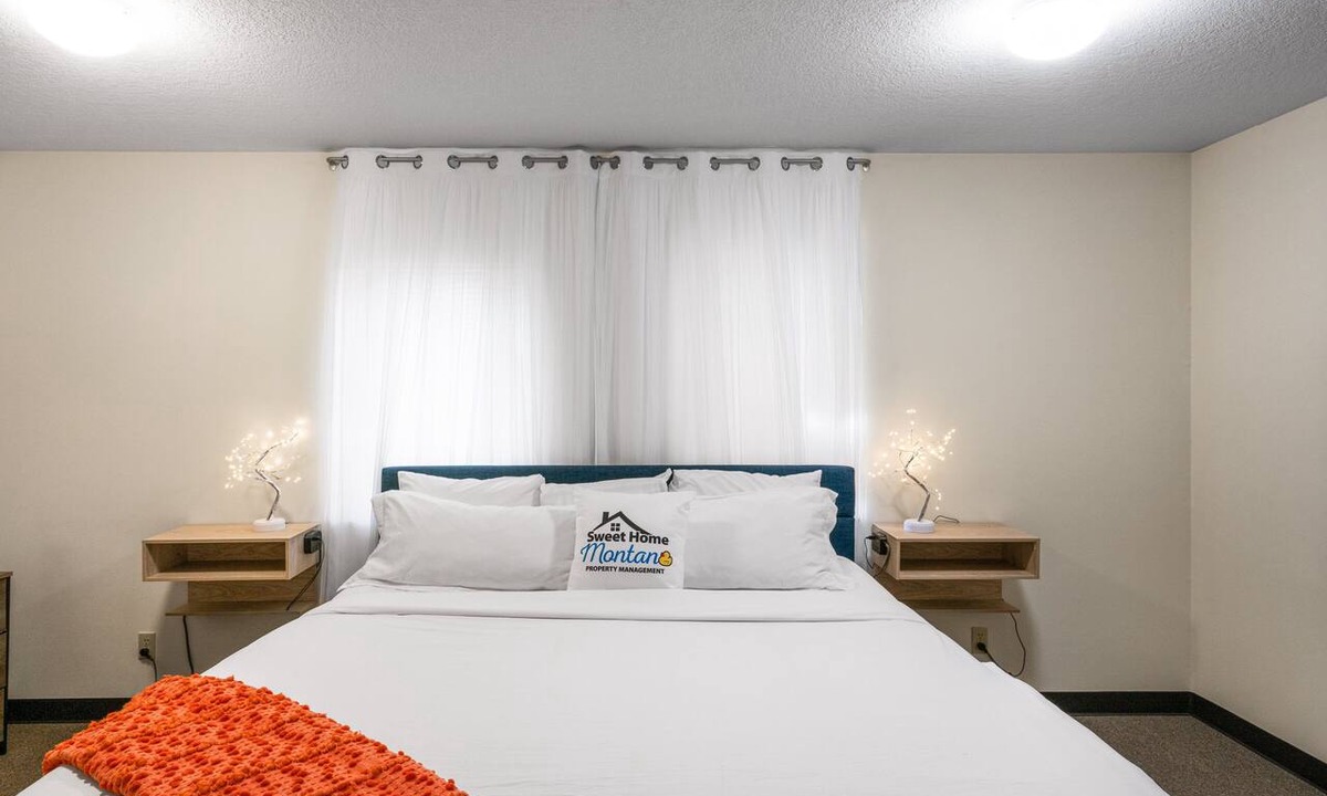 West Yellowstone Apartment | Blocks from Yellowstone Park Bison at Buffalo Jump