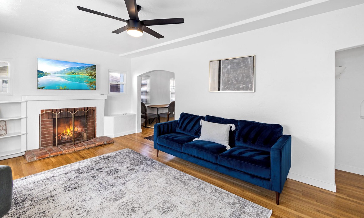 Imperial Beach House | Blue Crush Cottage