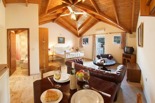 Agia Efimia Apartment | Boulevard Panorama Suites