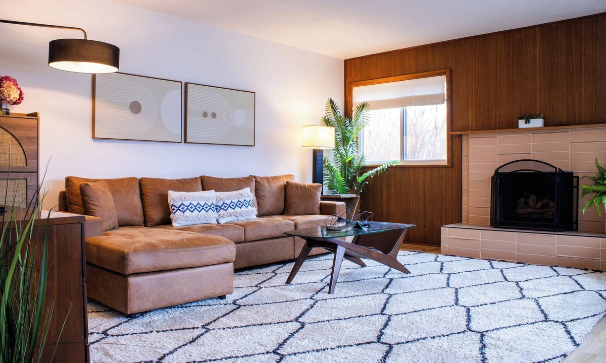 Southeast Boise House | Boutique style 1956-MCM home with hot tub in SE Boise!