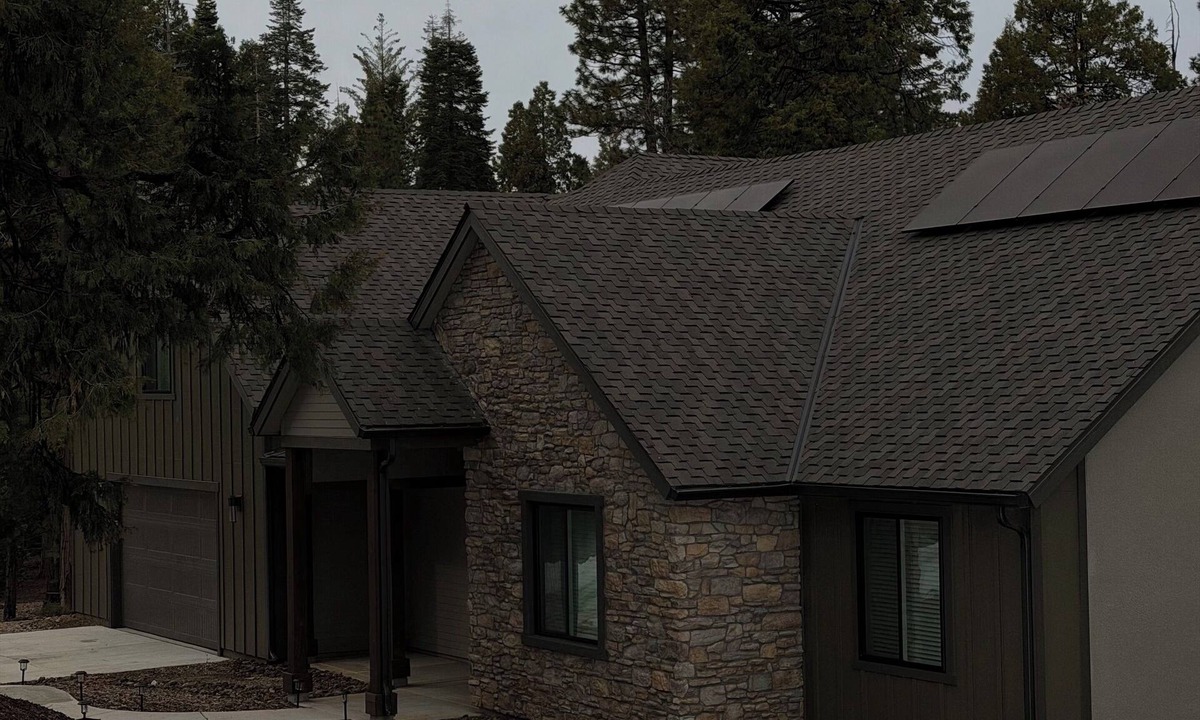 Bretz Mountain Village Cabin | BRAND NEW BUILD-Cozy & Spacious 4-bedroom cabin in gorgeous Shaver Lake