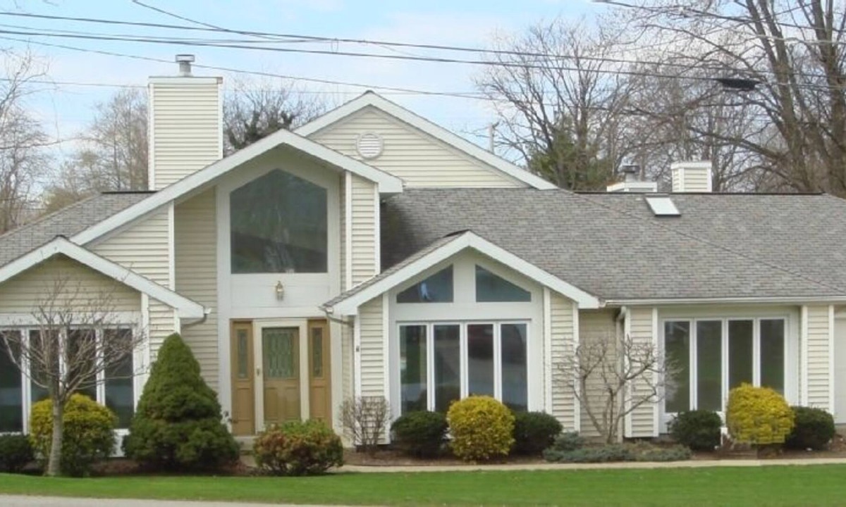 Huron House | Breathtaking Ranch Home with Private Pool, Patio at Cedar Point