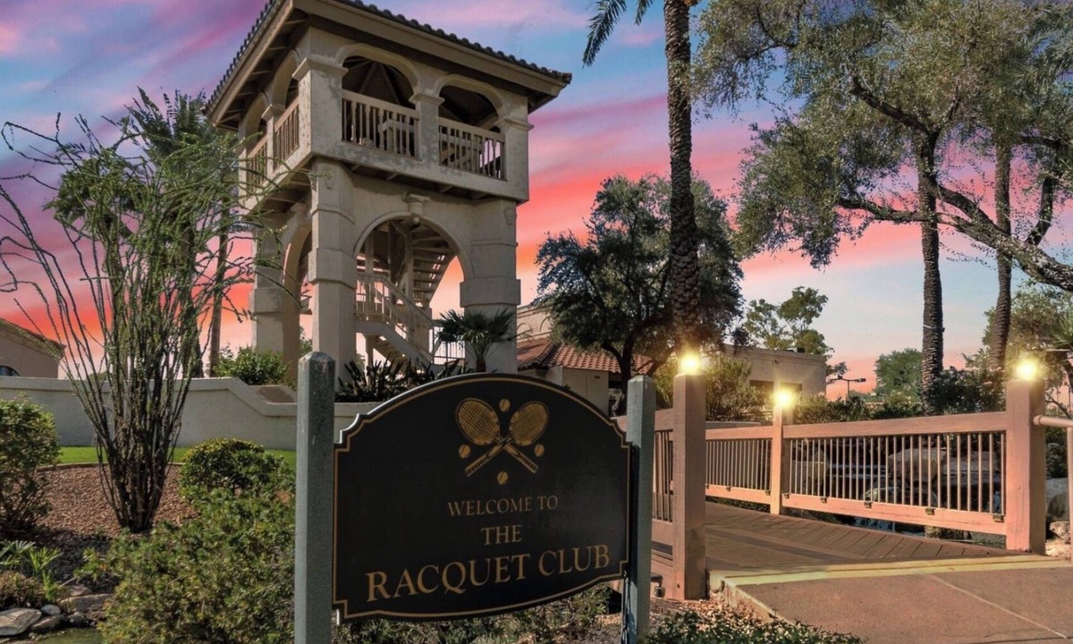 Mission Monterey Condo | Bright 1-bedroom condo in resort style Scottsdale community