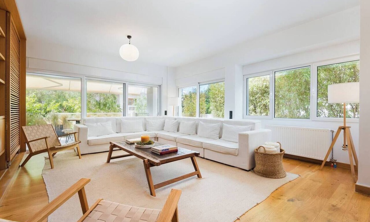 Voula House | Bright and luxurious family Home in Voula