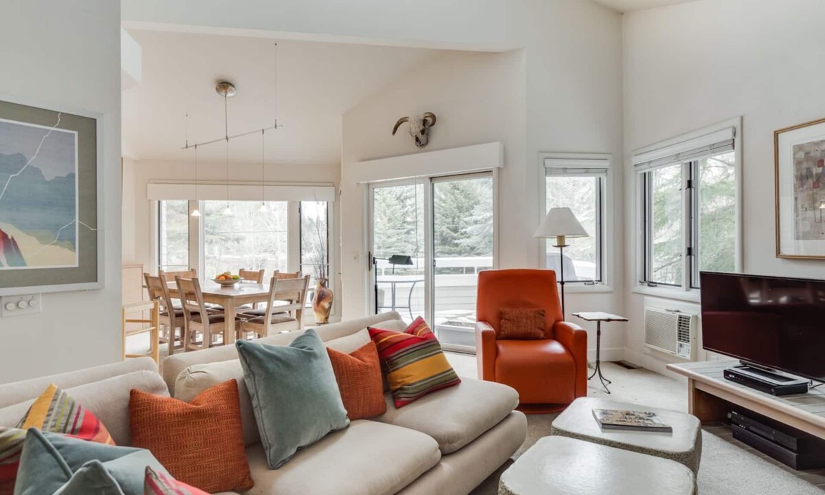 Warm Springs House | Bright Townhome with Mountain Views; Two Blocks to Ski Lift