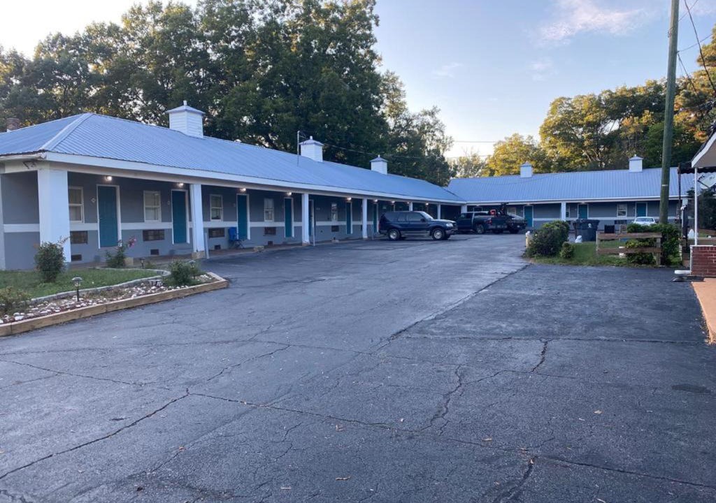 South Hill Hotel | Budget Inn Express