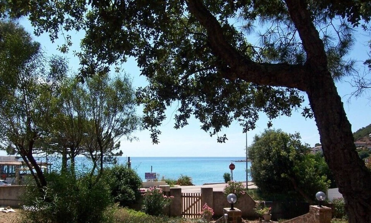 Tarcu House | BUNGALOW A Marina T2 B -2* - FRONT OF THE SEA