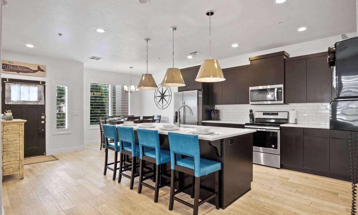 Washington Fields Condo | By the Sea Ocean Vibes in the Mountains!