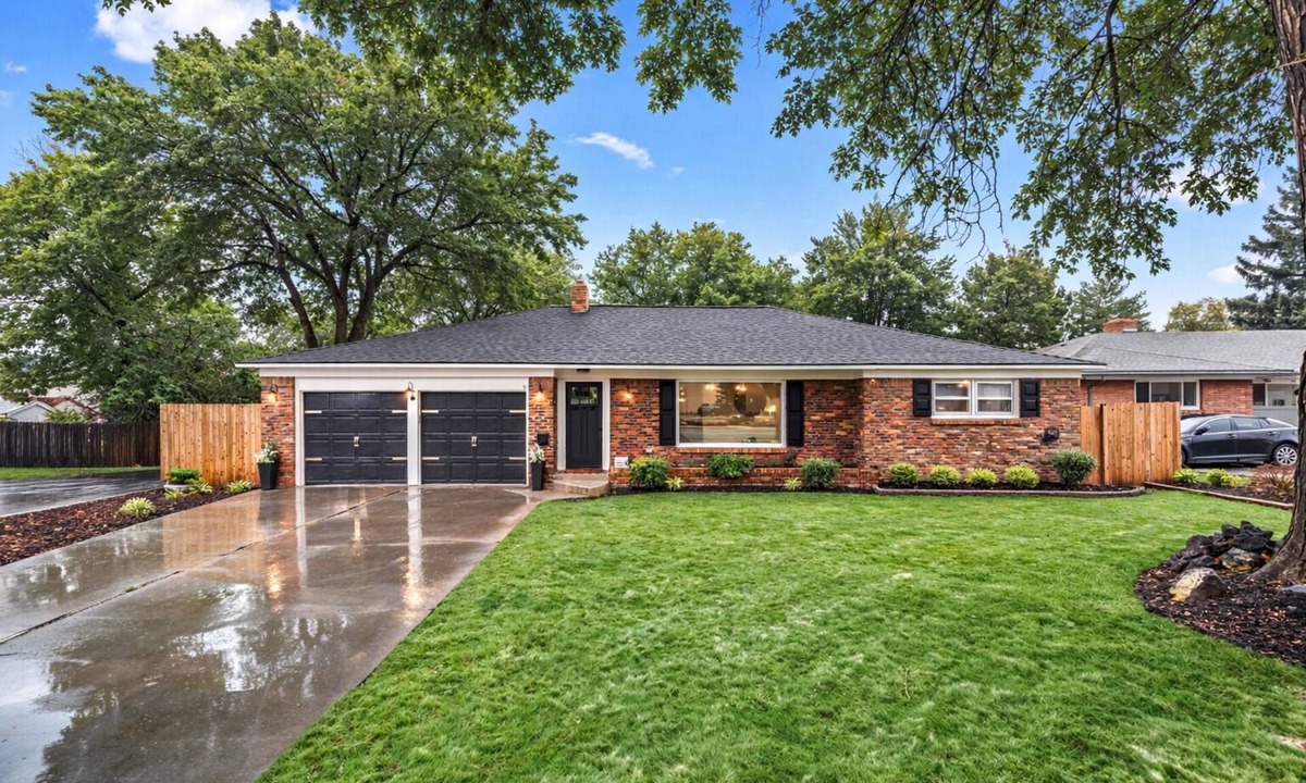 Caldwell House | Caldwell Home Adj. West Valley Medical C of I, Wine Trail, Rodeo & Golf