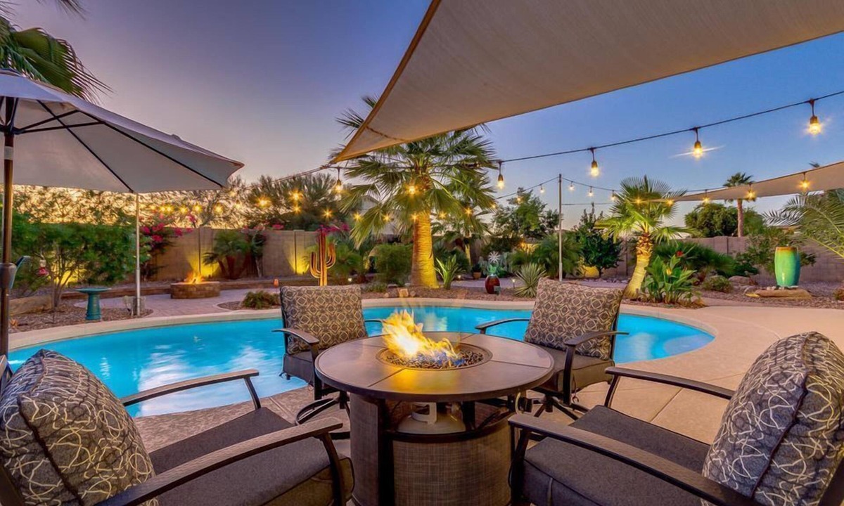 Rancho Bella Vista House | Can you dig it? Heated Pool. Cool for the Crew!