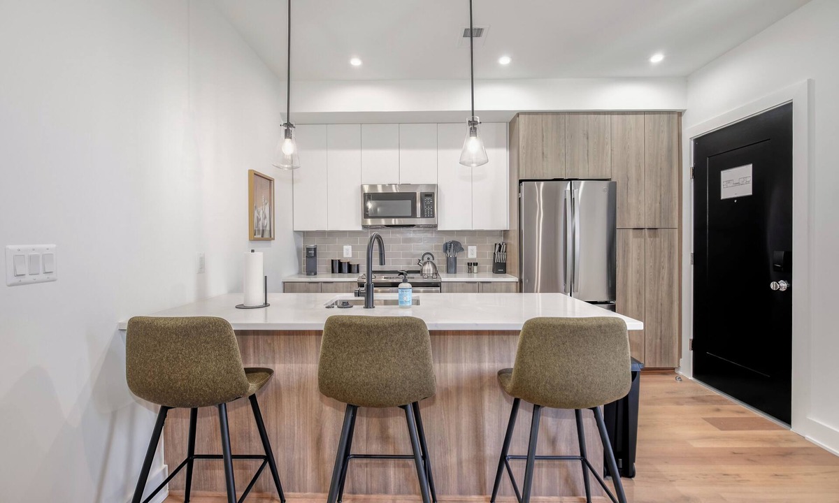 Southeast Apartment | Capitol Hill Suites - Unit 9