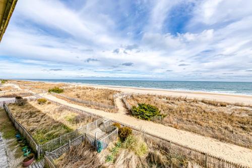 North Ocean City Apartment | Cara Mar #207-Shore Break
