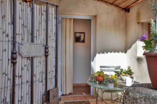 Pigna Apartment | Casa Celestina Chambre indépendante de charme au cœur de Pigna