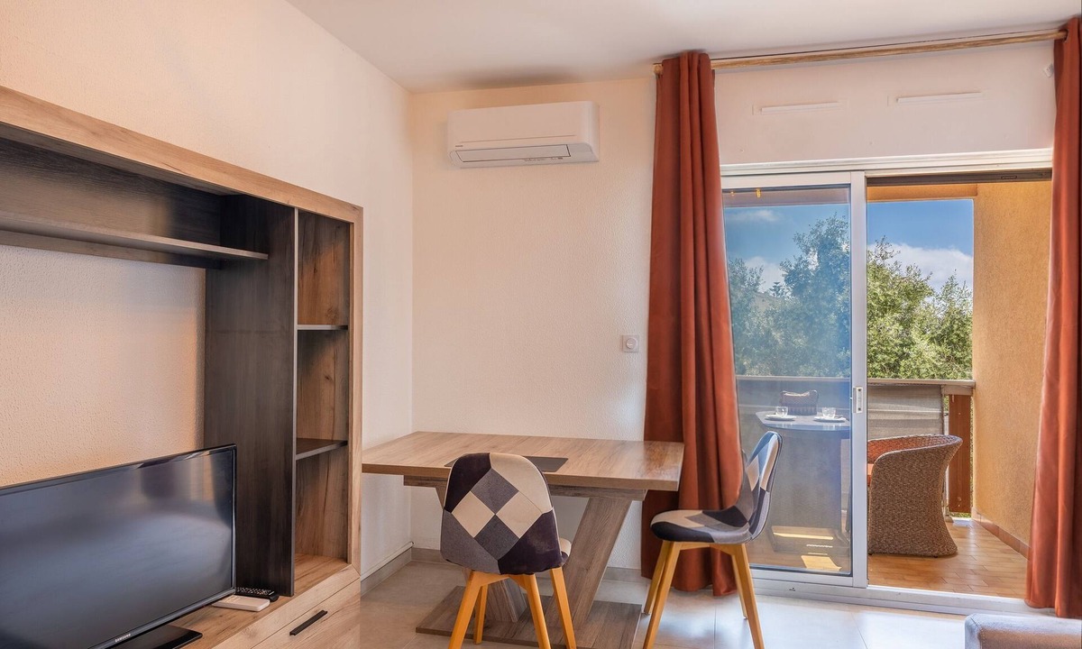 Pietranera Apartment | Casa Pietranera - Studio avec balcon proche plage